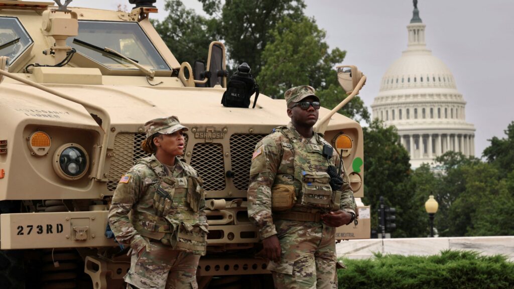 Trump criticizes lawmakers for urging military defiance