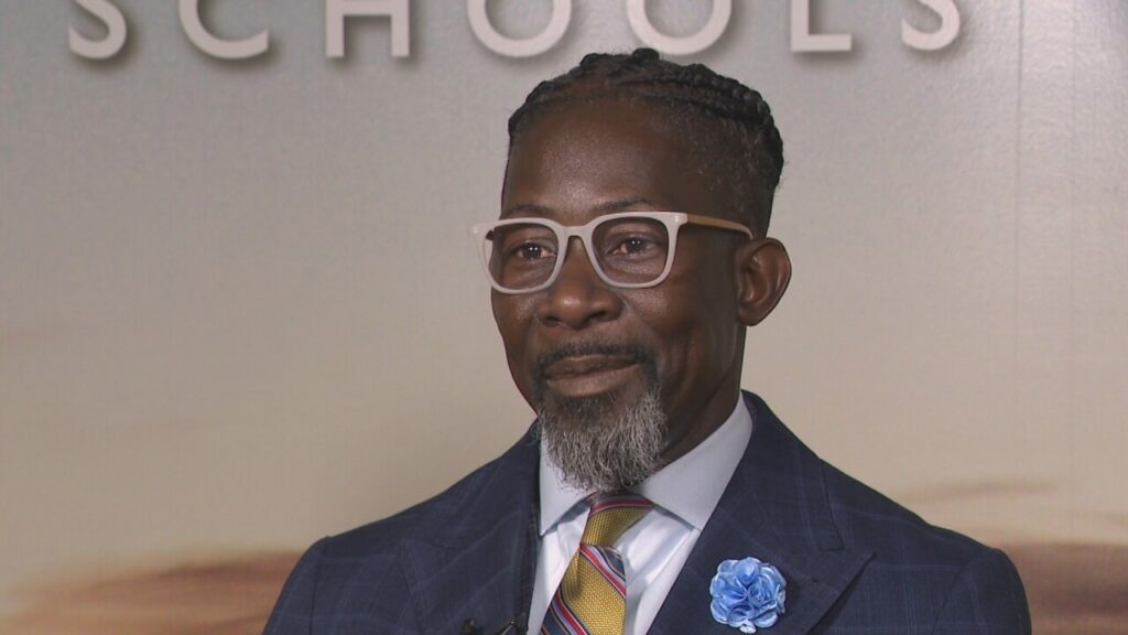 Former Des Moines schools chief hints at guilty plea amid immigration charges